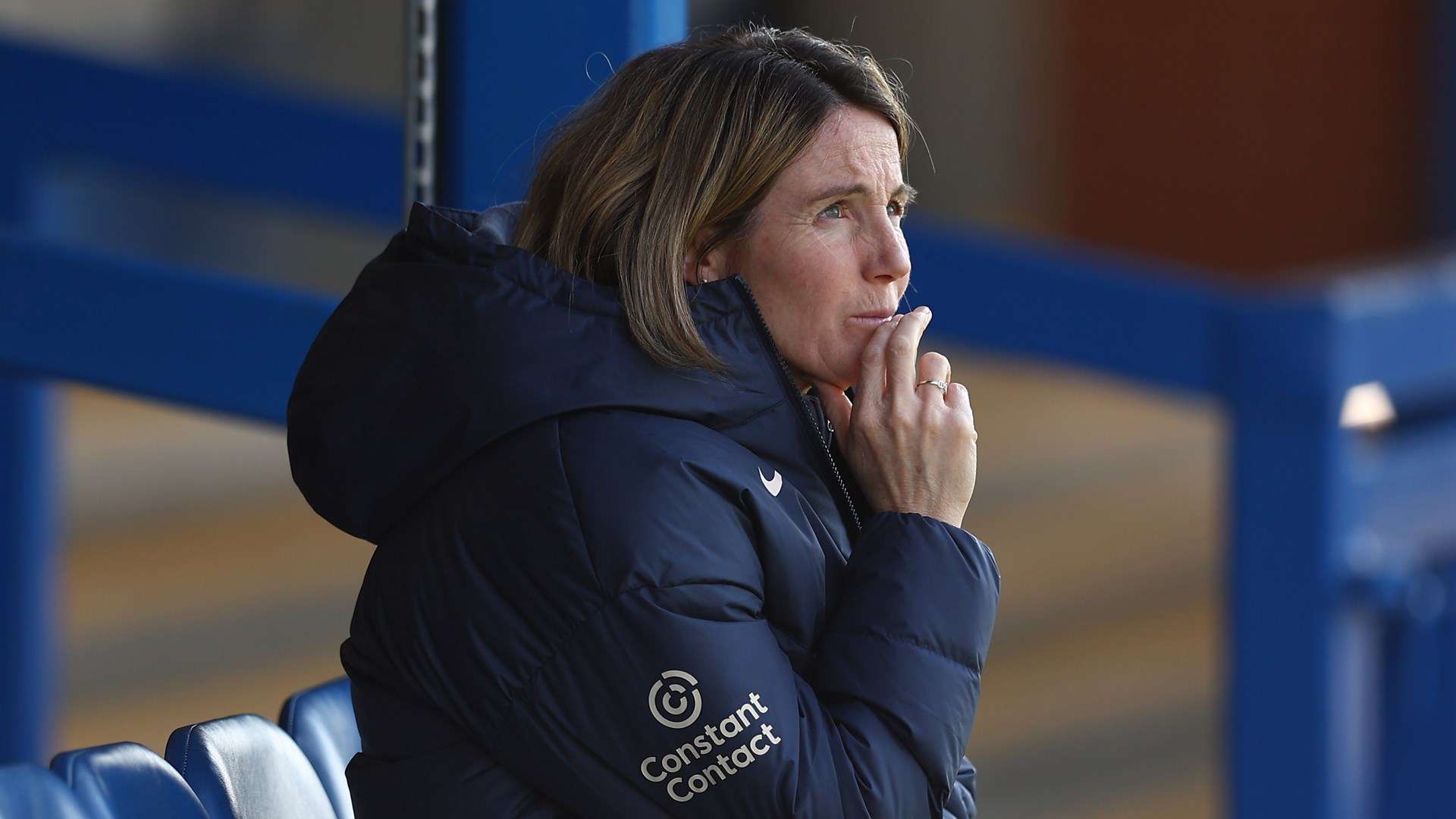 足球並提升 足球並提升