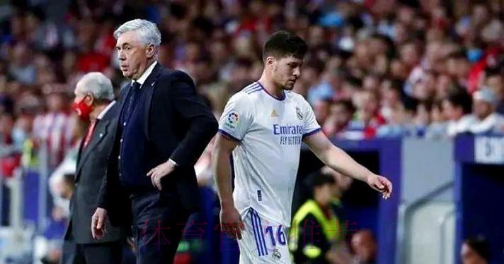 罗马诺:约维奇将永久转会佛罗伦萨 皇马有二转分成 罗马诺:约维奇将永久转会佛罗伦萨 皇马有二转分成